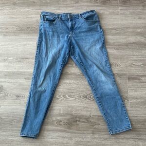 Universal Thread Plus Size High Rise Skinny Jeans